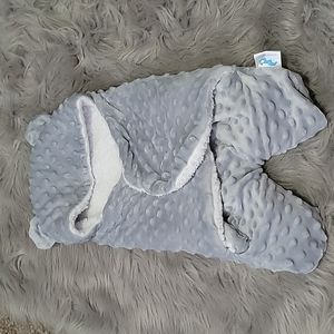 Fleece swaddle